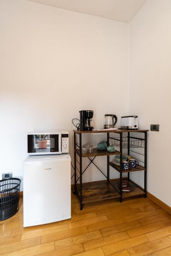 Residence 48 Beautiful Building Within Moments From The Old Town Of Braşov Esterno foto