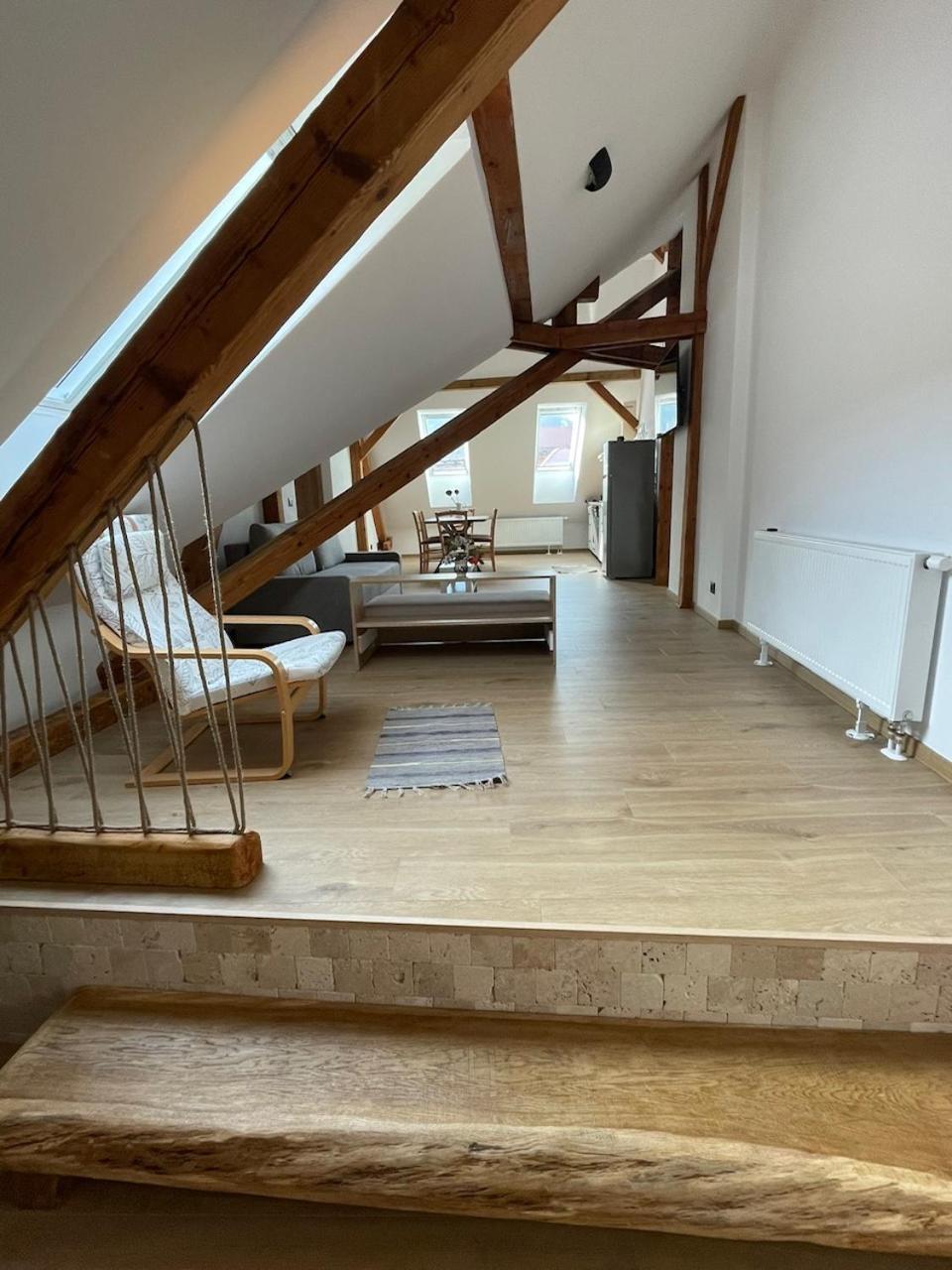 Residence 48 Beautiful Building Within Moments From The Old Town Of Braşov Esterno foto